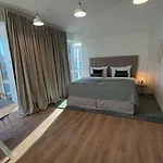 Moderne Neue Zum Wohlfuehlen Im Boardinghouse Bed & Butter