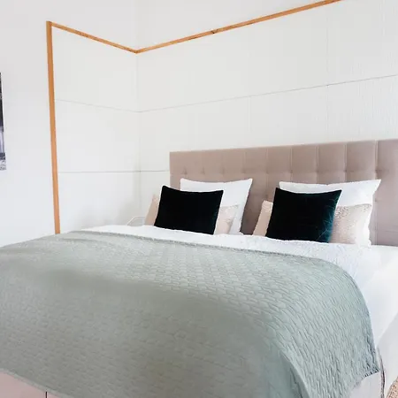 Moderne Neue Zum Wohlfuehlen Im Boardinghouse Bed & Butter