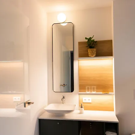 Moderne Neue Zum Wohlfuehlen Im Boardinghouse Bed & Butter Appartamento