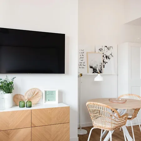 דירה Moderne Neue Zum Wohlfuehlen Im Boardinghouse Bed & Butter *