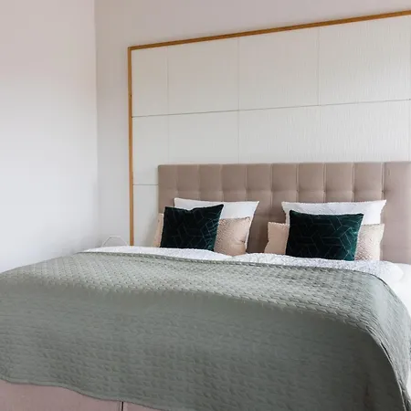 Moderne Neue Zum Wohlfuehlen Im Boardinghouse Bed & Butter Apartment