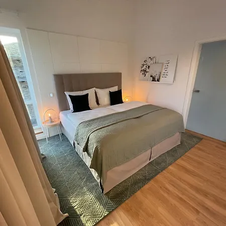 Moderne Neue Zum Wohlfuehlen Im Boardinghouse Bed & Butter דירה *